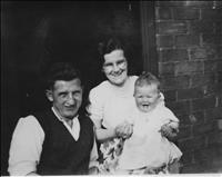 thumbnail of McIntosh family c1950